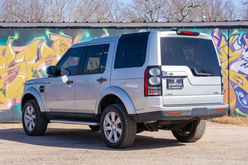 2016 Land Rover LR4 Base