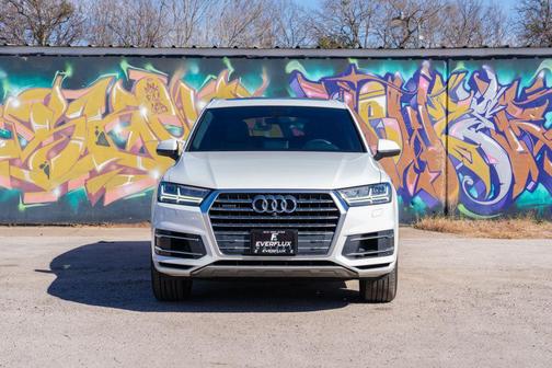2019 Audi Q7 55 Premium Plus