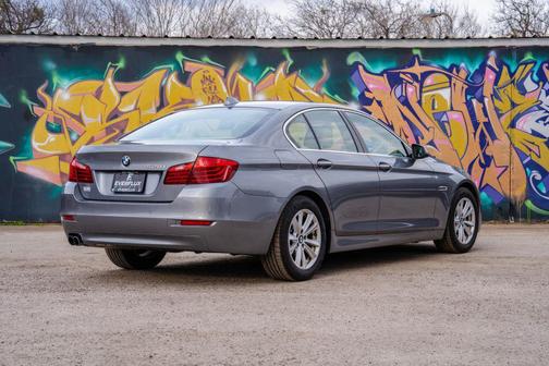 2014 BMW 528 528i Sedan 4D