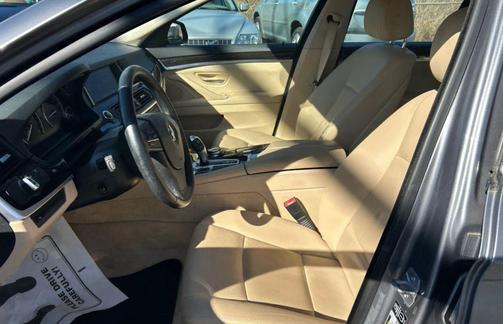 2014 BMW 528 528i Sedan 4D