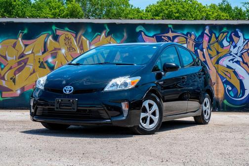 Black 2015 Toyota Prius One