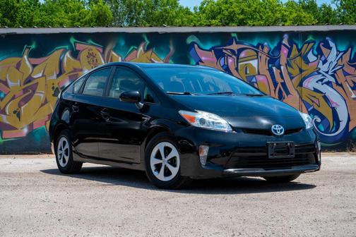 Black 2015 Toyota Prius One