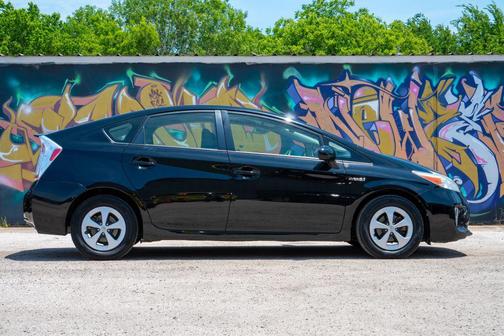 Black 2015 Toyota Prius One