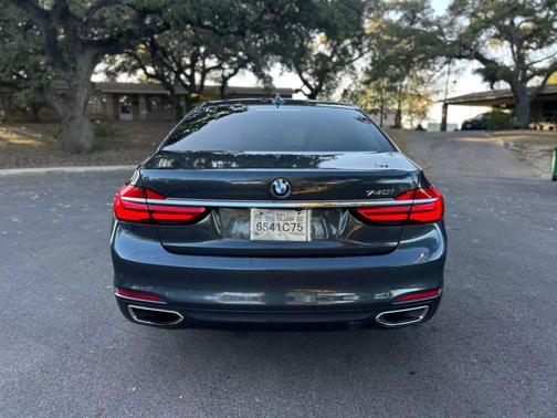2017 BMW 740 740i Sedan 4D