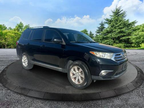2013 Toyota Highlander SE