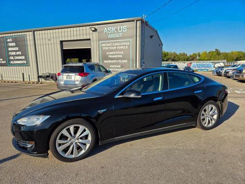 2014 Tesla Model S 85D