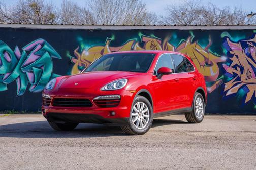 2014 Porsche Cayenne Platinum Edition