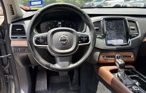 Gray 2018 Volvo XC90 T6 Inscription