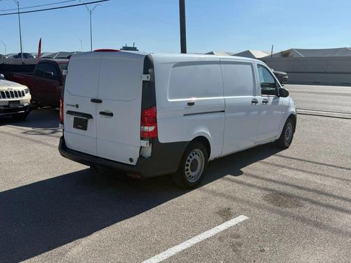 2020 Mercedes-Benz Metris Base