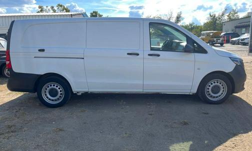 2020 Mercedes-Benz Metris Base