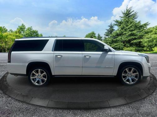 2017 Cadillac Escalade ESV Sport