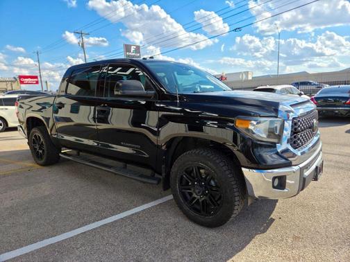 2018 Toyota Tundra SR5