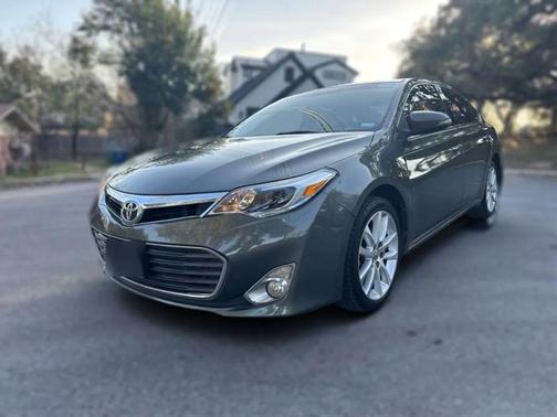 2013 Toyota Avalon XLE Premium