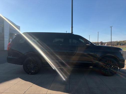 Agate Black Metallic 2026 Ford Expedition Max Platinum