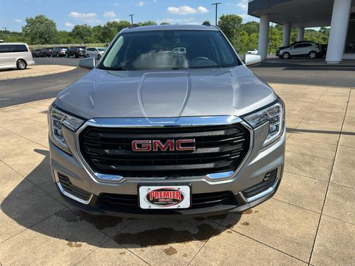 Sterling Metallic 2023 GMC Terrain SLE