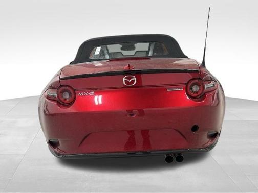 Soul Red Crystal Metallic 2026 Mazda MX-5 Miata GRAND TOURING