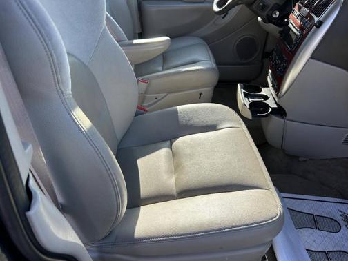 2007 Chrysler Town & Country Limited