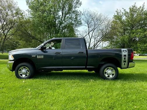 2017 RAM 2500 4WD Crew Cab 149'' SLT