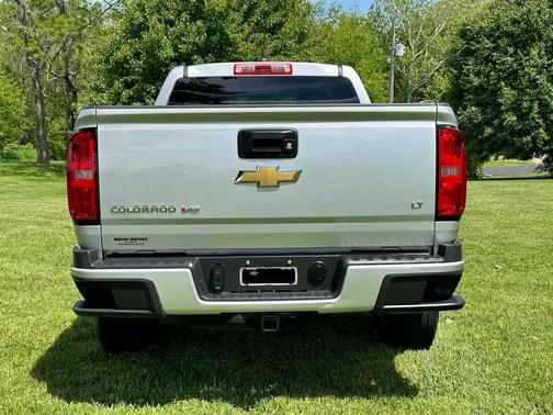 Silver 2019 Chevrolet Colorado LT