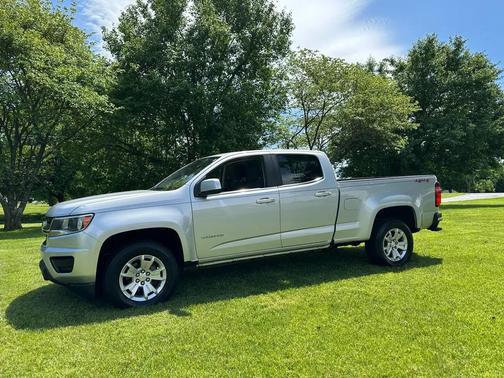 Silver 2019 Chevrolet Colorado LT