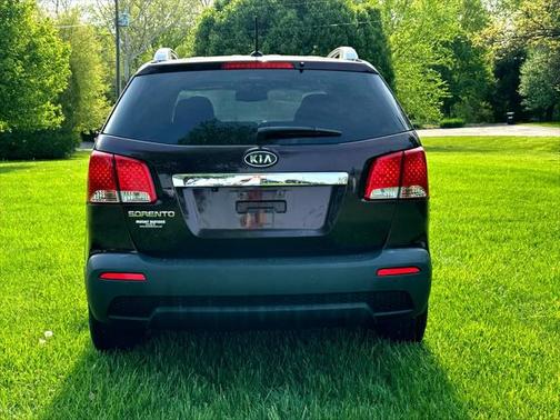 2011 Kia Sorento LX