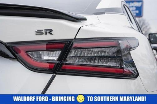 2023 Nissan Maxima SR
