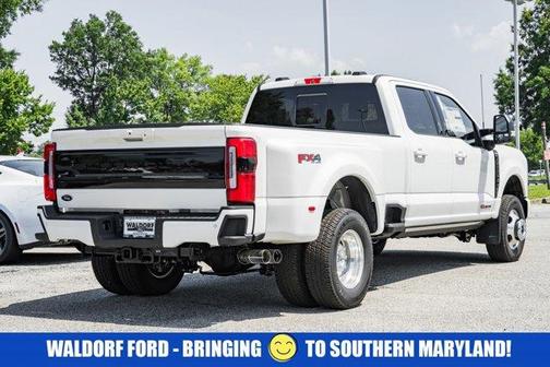 2025 Ford F-350 Platinum DRW