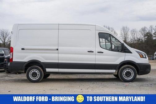 2025 Ford Transit-250 148 WB Medium Roof Cargo