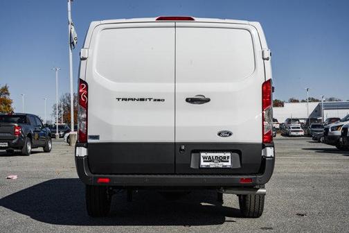 2026 Ford Transit-250 