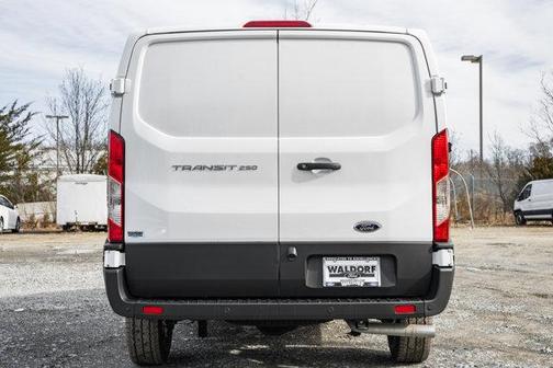 2025 Ford Transit-250