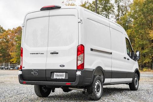 2026 Ford Transit-250 