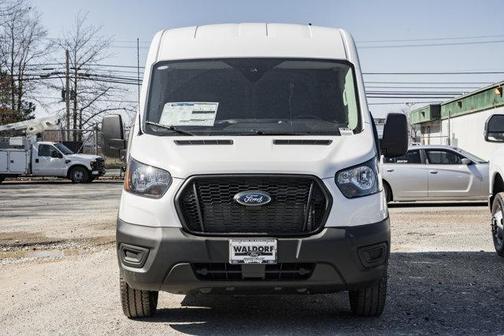 2025 Ford Transit-250 148 WB Medium Roof Cargo