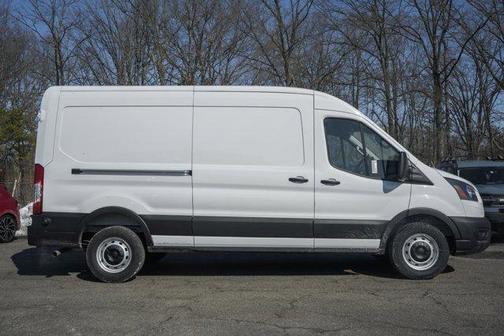 2026 Ford Transit-250 148 WB Medium Roof Cargo