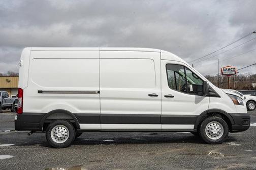 2026 Ford Transit-250 148 WB Medium Roof Cargo