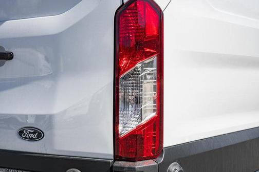 2026 Ford Transit-350 