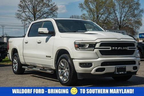 Bright White Clearcoat 2022 RAM 1500 Laramie
