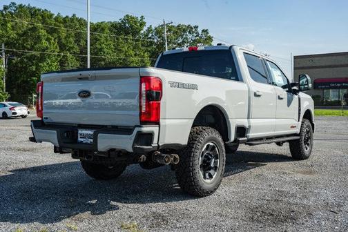 2025 Ford F-350 Lariat Super Duty