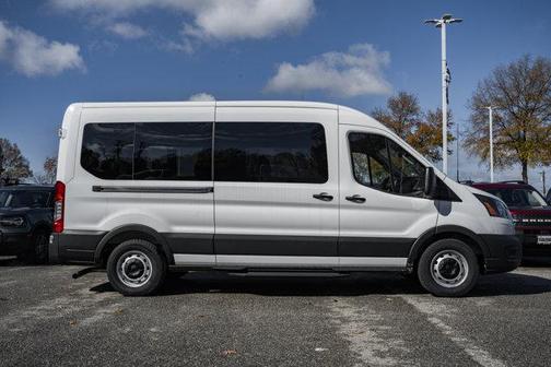 2025 Ford Transit-350 XL