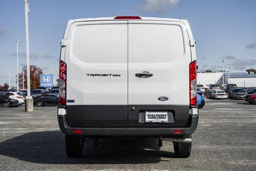 2026 Ford Transit-250 