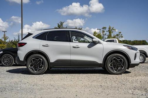 2026 Ford Escape Platinum