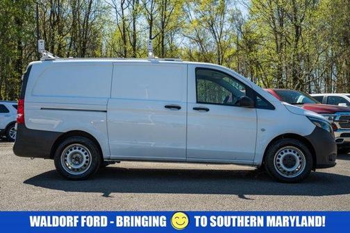 2022 Mercedes-Benz Metris Base