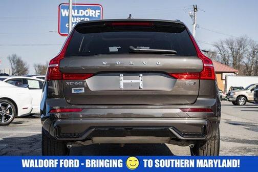 2025 Volvo XC60 B5 Plus