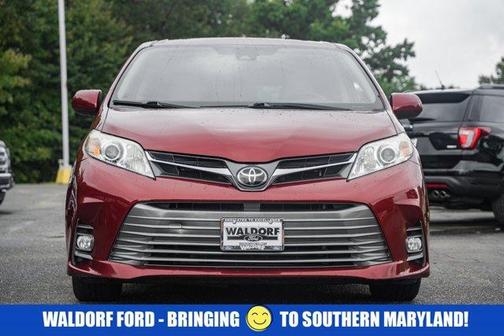 2020 Toyota Sienna XLE
