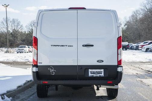 2026 Ford Transit-250 