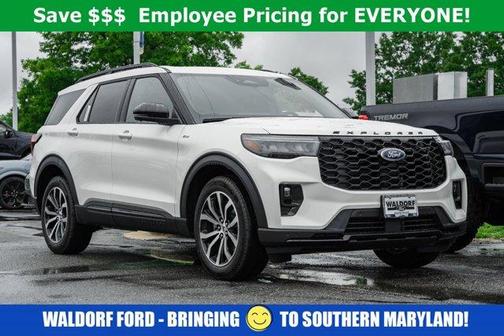 2025 Ford Explorer ST-Line