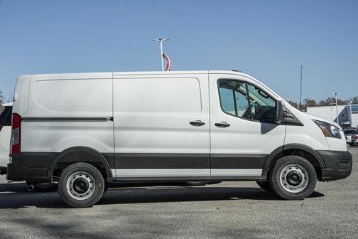 2026 Ford Transit-250 