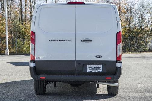2026 Ford Transit-250 