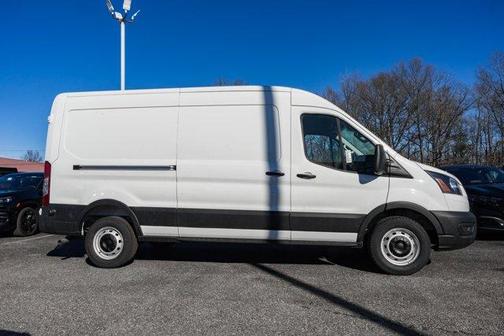 2026 Ford Transit-250 148 WB Medium Roof Cargo