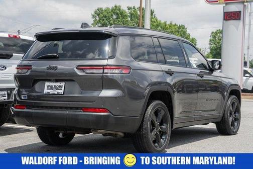 2022 Jeep Grand Cherokee L Laredo