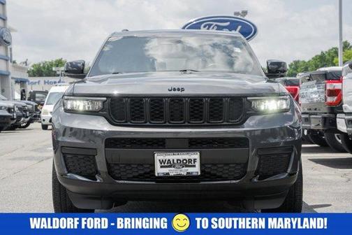 2022 Jeep Grand Cherokee L Laredo